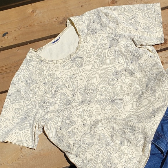 Unique Doodle T - Picture 6 of 6